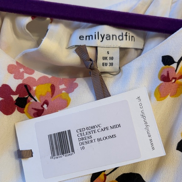 Emily and Fin Floral Midi Dress Size S *UK SIZE 10*
Excellent Condition *Rare* - Picture 4 of 14